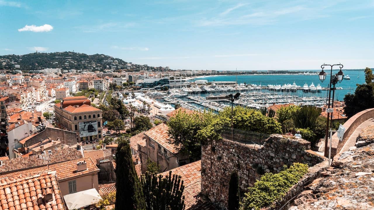 Western Union Cannes : Où se trouvent les agences ?
