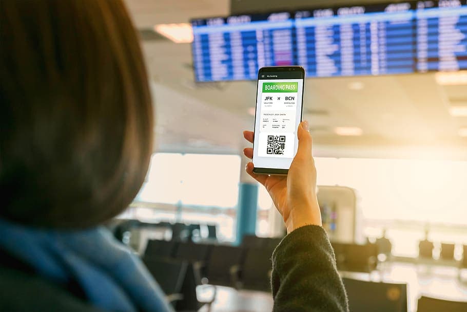 Fotografia-aeropuerto-imagen-pantalla-movil-exterior-roaming-conexion