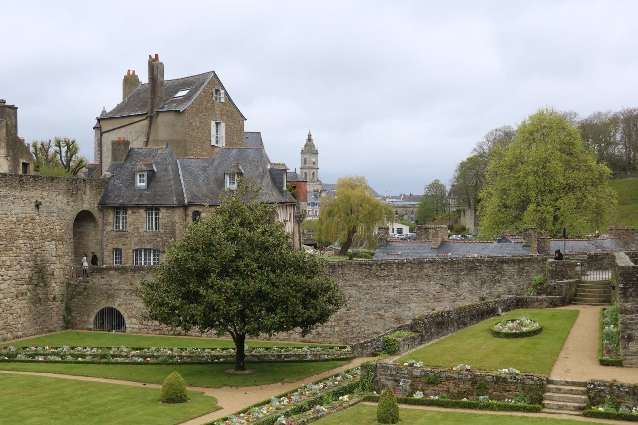 Bureau de change Vannes : convertir ses devises