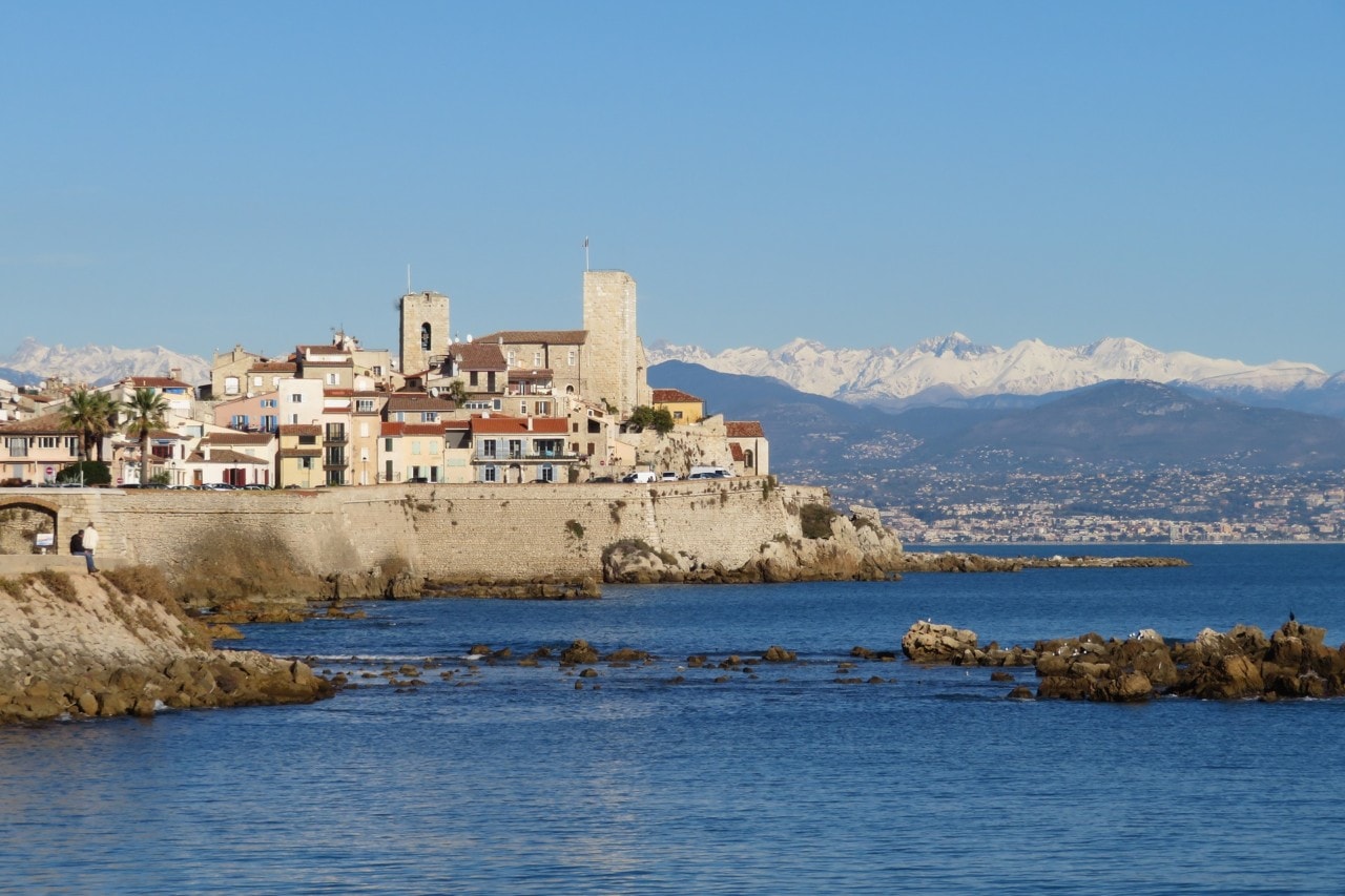 Bureau de change Antibes : convertir sa monnaie